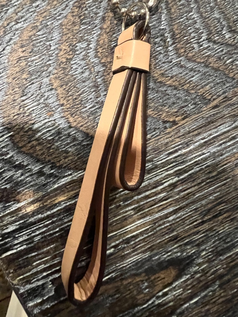 Coach Silver Plate Key Tag Metallic Cut Out Leather Fold Over Beige Strap Y2K - Picture 3 of 5